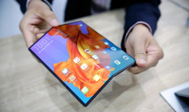 MWC 2019: Складной Huawei Mate X показали со всех сторон. И он круче Galaxy Fold