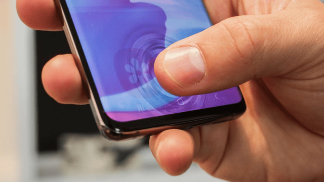 Насколько ультразвуковой сканер отпечатка пальца в Samsung Galaxy S10 устойчив к повреждениям?